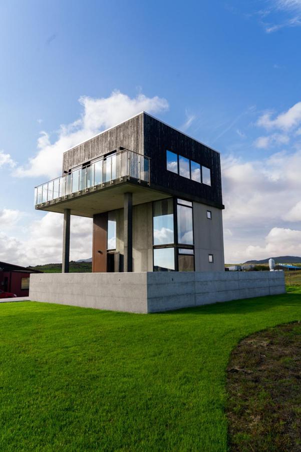 Converted Water Tower Grindavík Екстериор снимка